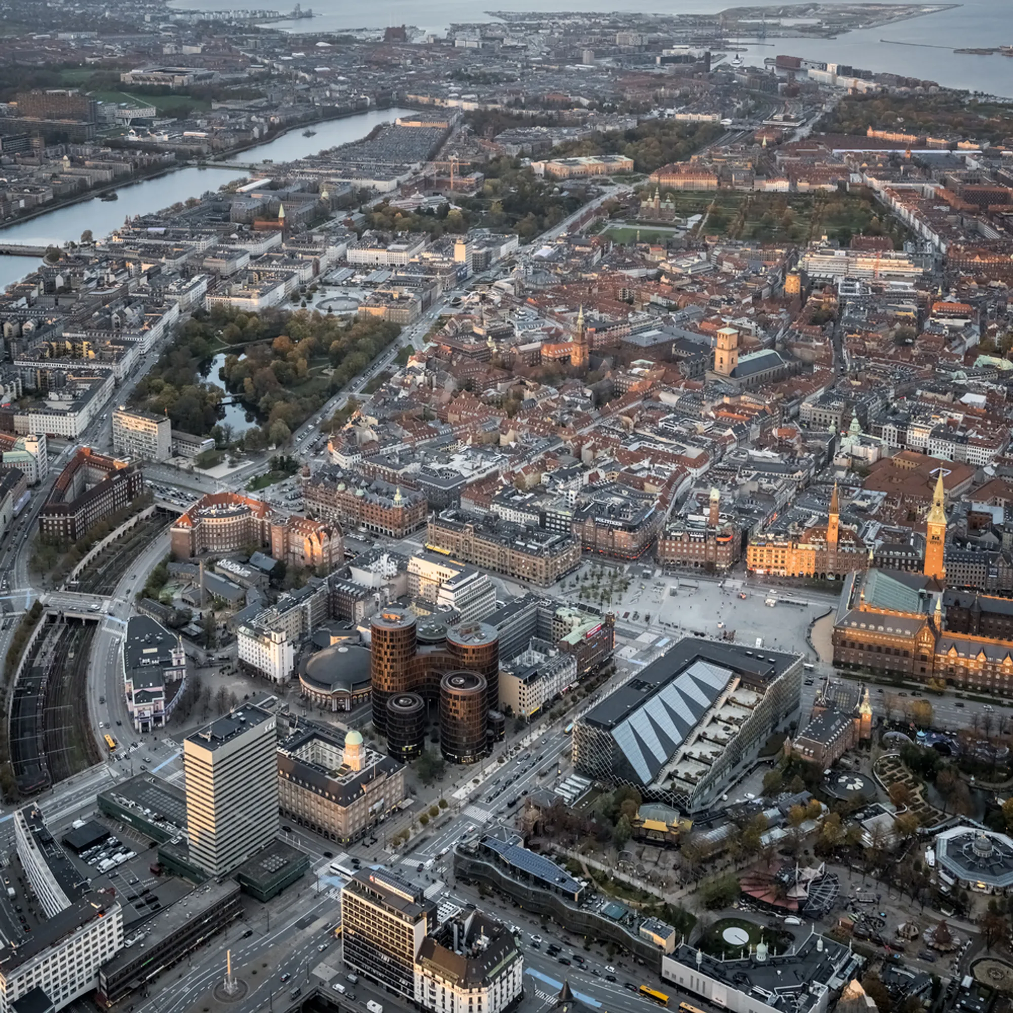 Axel Towers by Lundgaard & Tranberg Architects: A Playful Mixed-Use Landmark in Copenhagen