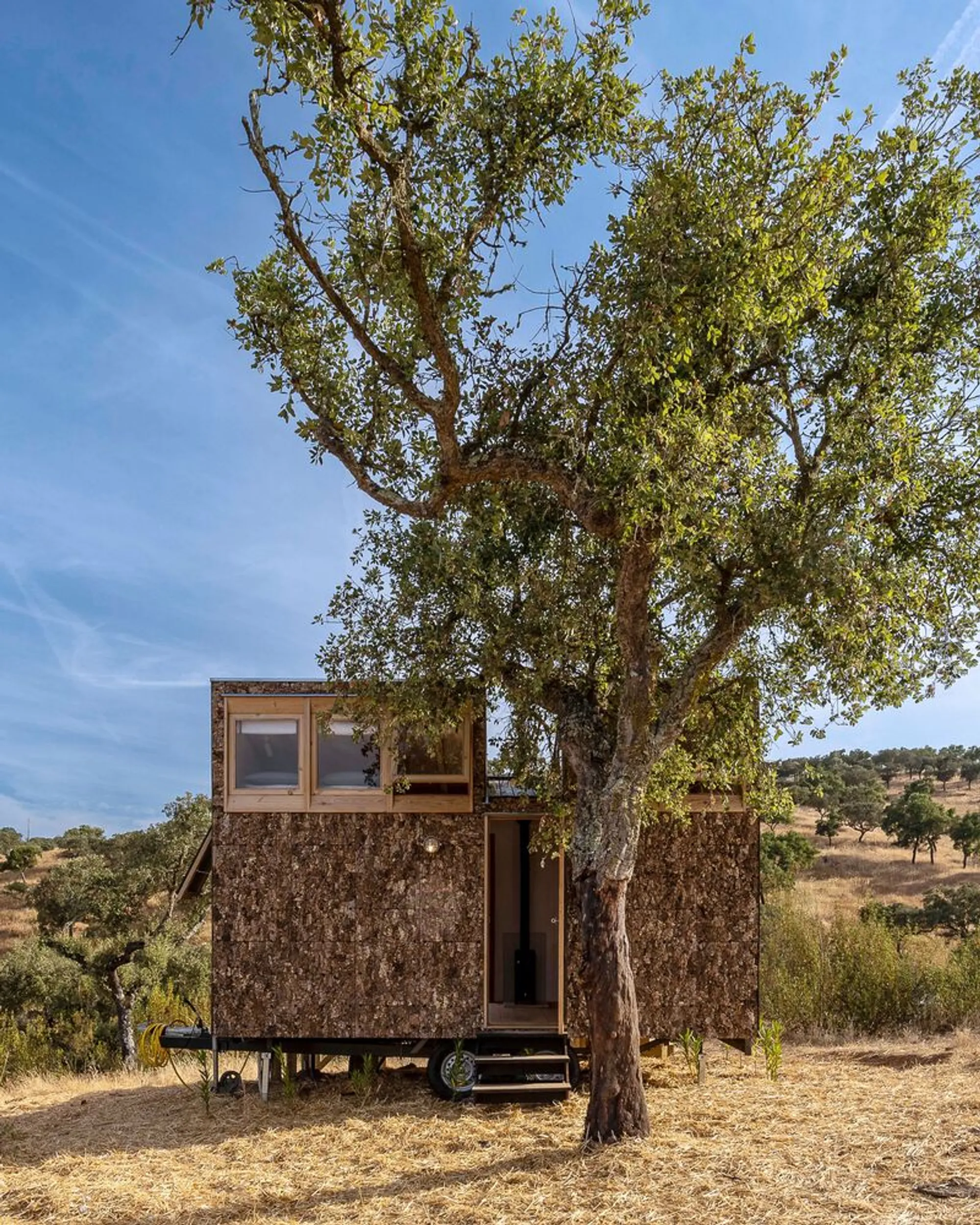 Terra 1, 2, 3 Houses by Madeiguincho: Tiny Homes Immersed in Alqueva’s Natural Beauty