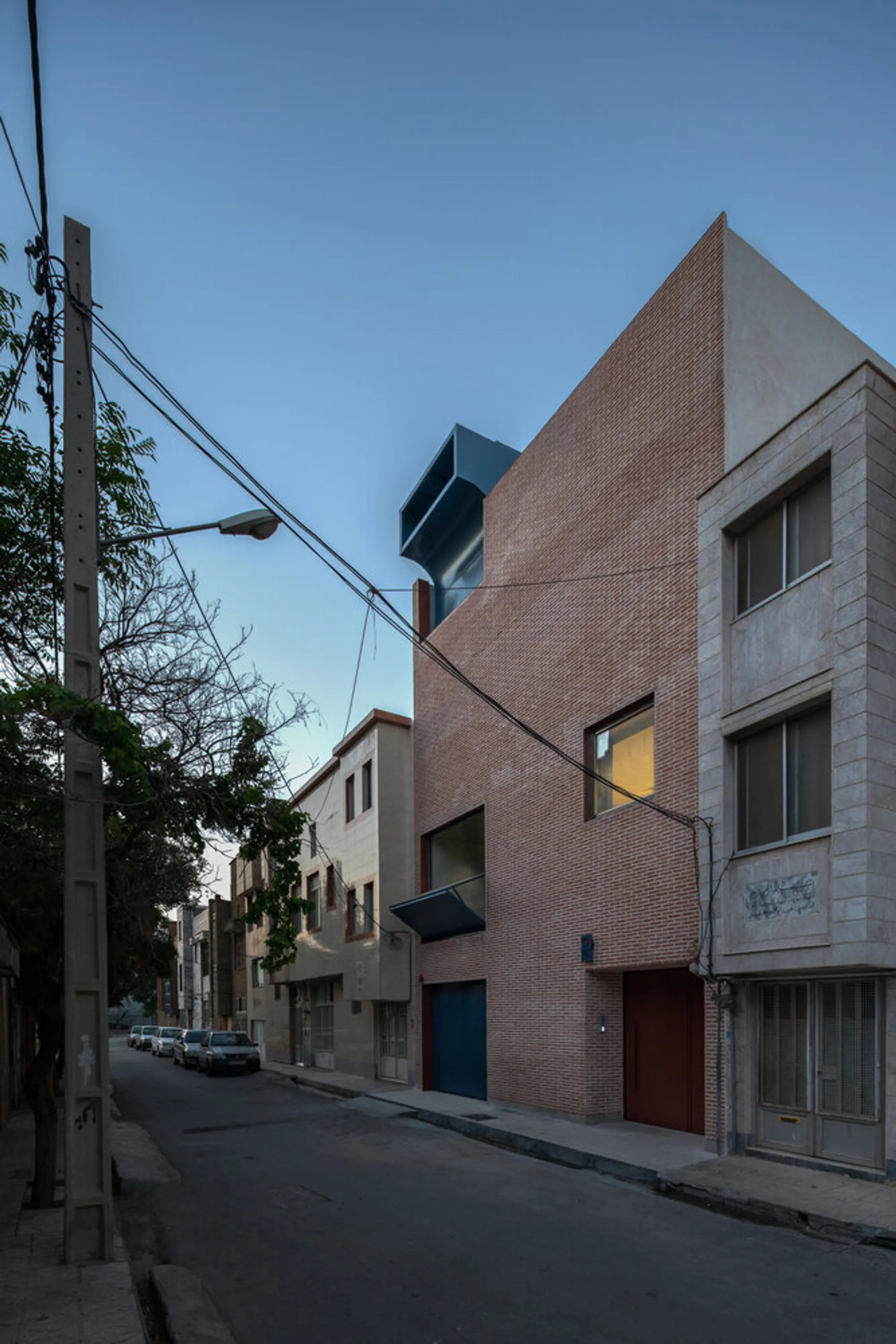 Karaoke House: A Contemporary Iranian Residence Reinterpreting 1970s Domestic Architecture Through Material Revival and Inward-Focused Design