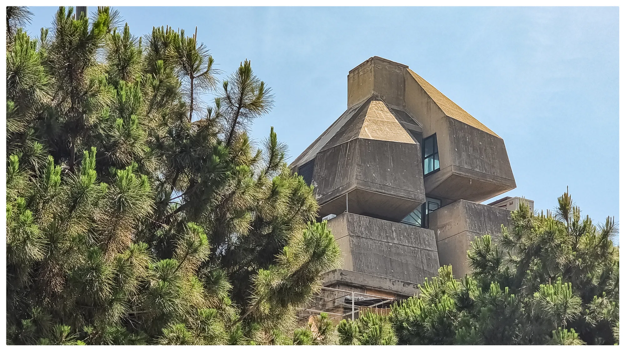 AD Classics: Interdesign Building by Khalil Khouri: Beirut’s Modernist Icon