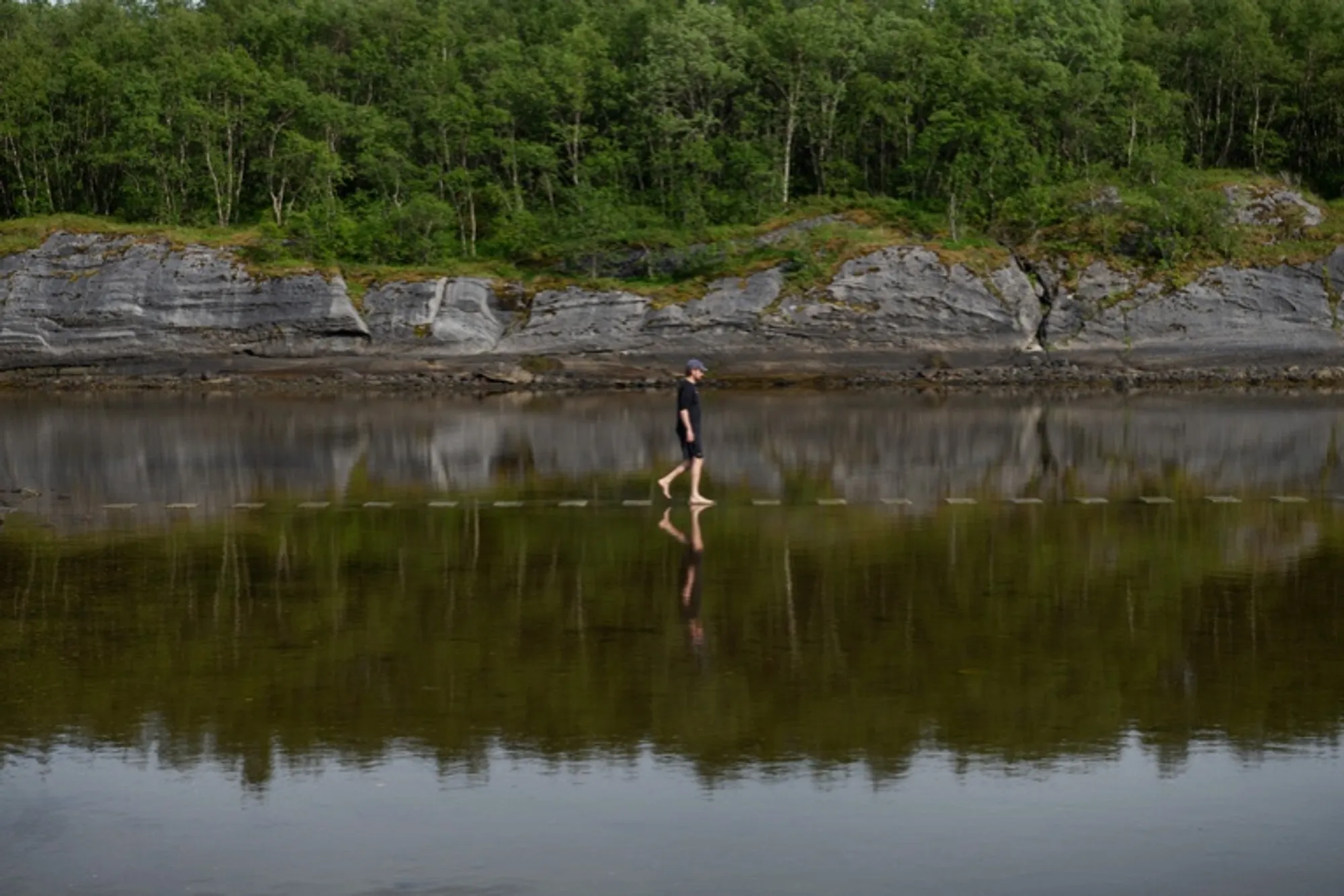 Pause and experience the passing of time with the Snøhetta tidal installation