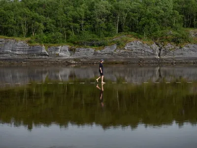 Pause and experience the passing of time with the Snøhetta tidal installation