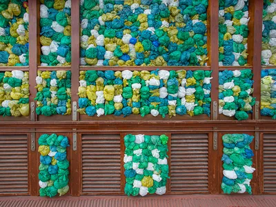 Luzinterruptus Illuminates Our Plastic Predicament: Shedding Light on Our Synthetic Existence