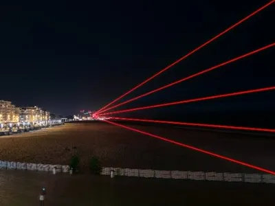 URGENT: Mysterious Red Light Appears in the Sky - Experts Baffled!