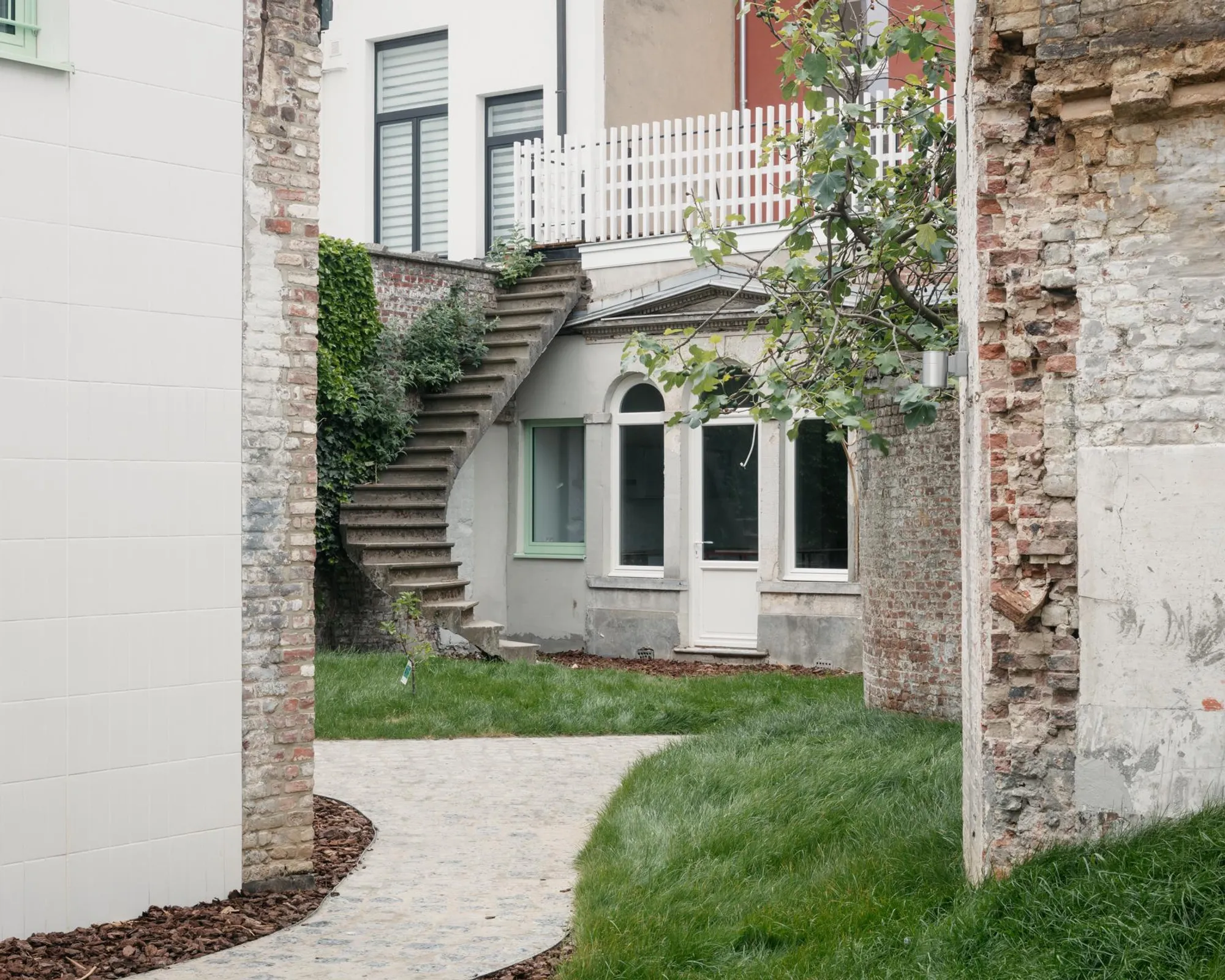 A Regal Retreat: The Enchanting Palace of the Duchess