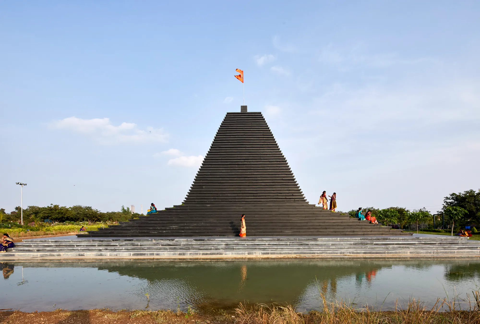 Exploring the Symbolic Significance of Water in Architectural Design