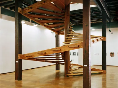 Blending Tradition and Innovation: Lina Bo Bardi's Helicoidal Wooden Staircase Reimagines Architectural Design