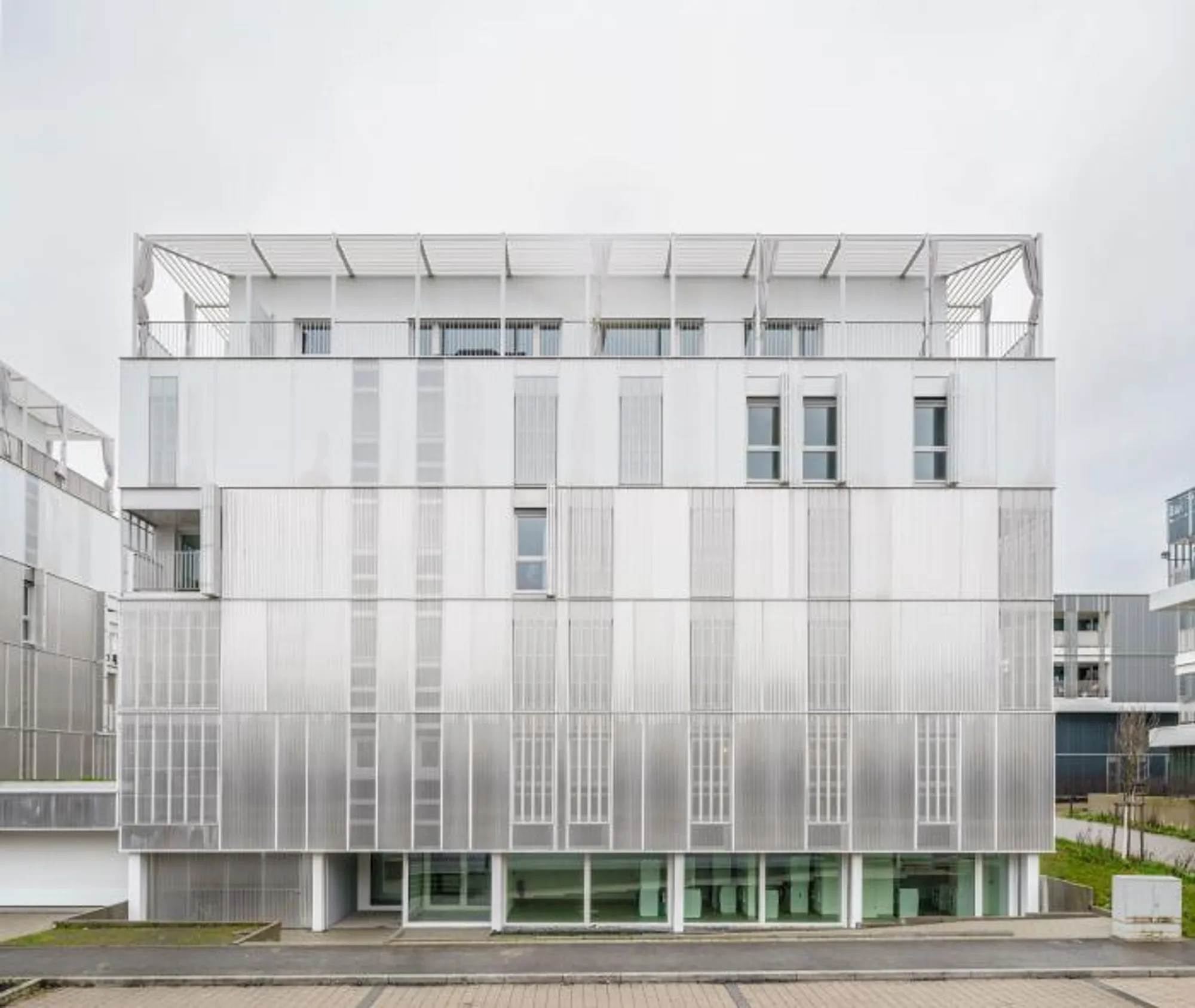 Unveiling a Contemporary Housing Marvel: Amann.Cánovas.Maruri and Adelino Magalhães Redefine Living in Luxembourg