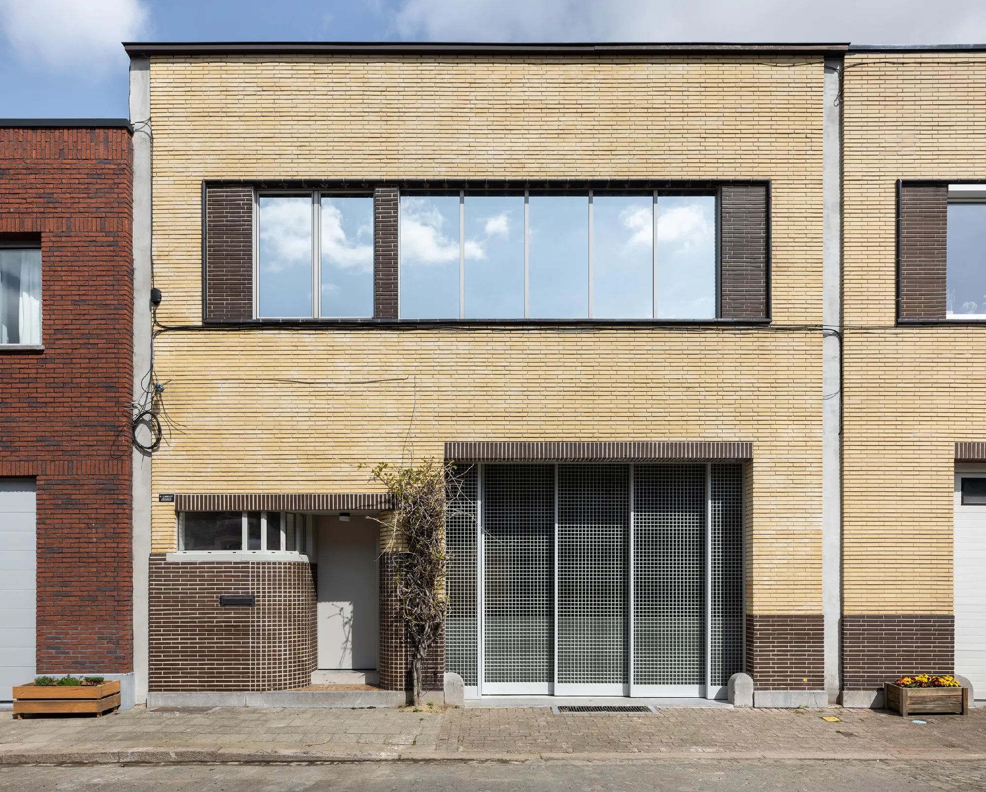 Redefining Architectural Boundaries: Exploring the Innovative Works of CONTEKST MERCURIUS