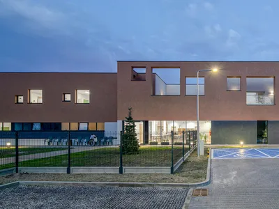 Innovative Homeless Shelters Design: A Comprehensive Overview of Home for The Homeless by xystudio