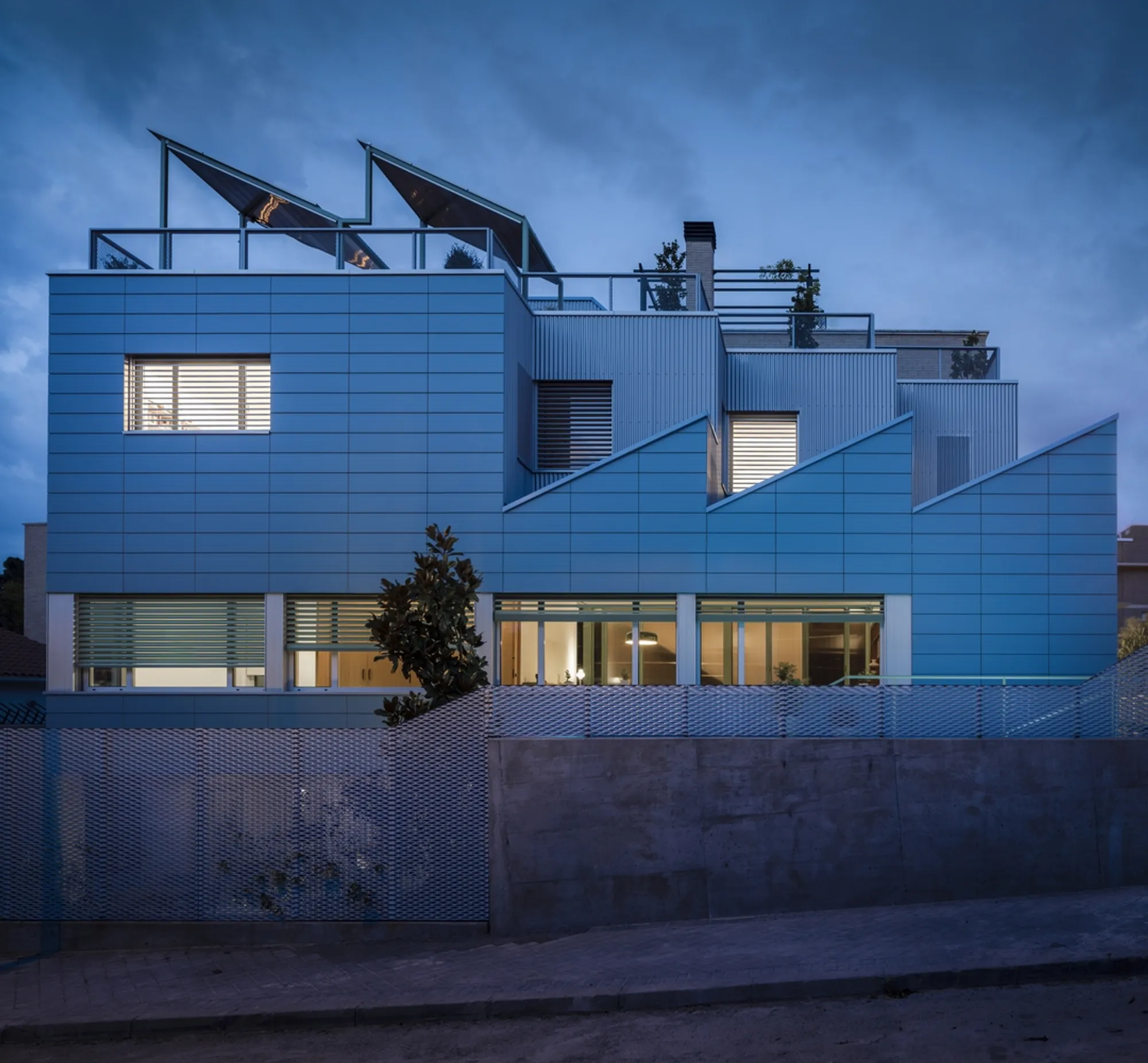 Intergenerational Living Architecture: A New Paradigm in Housing