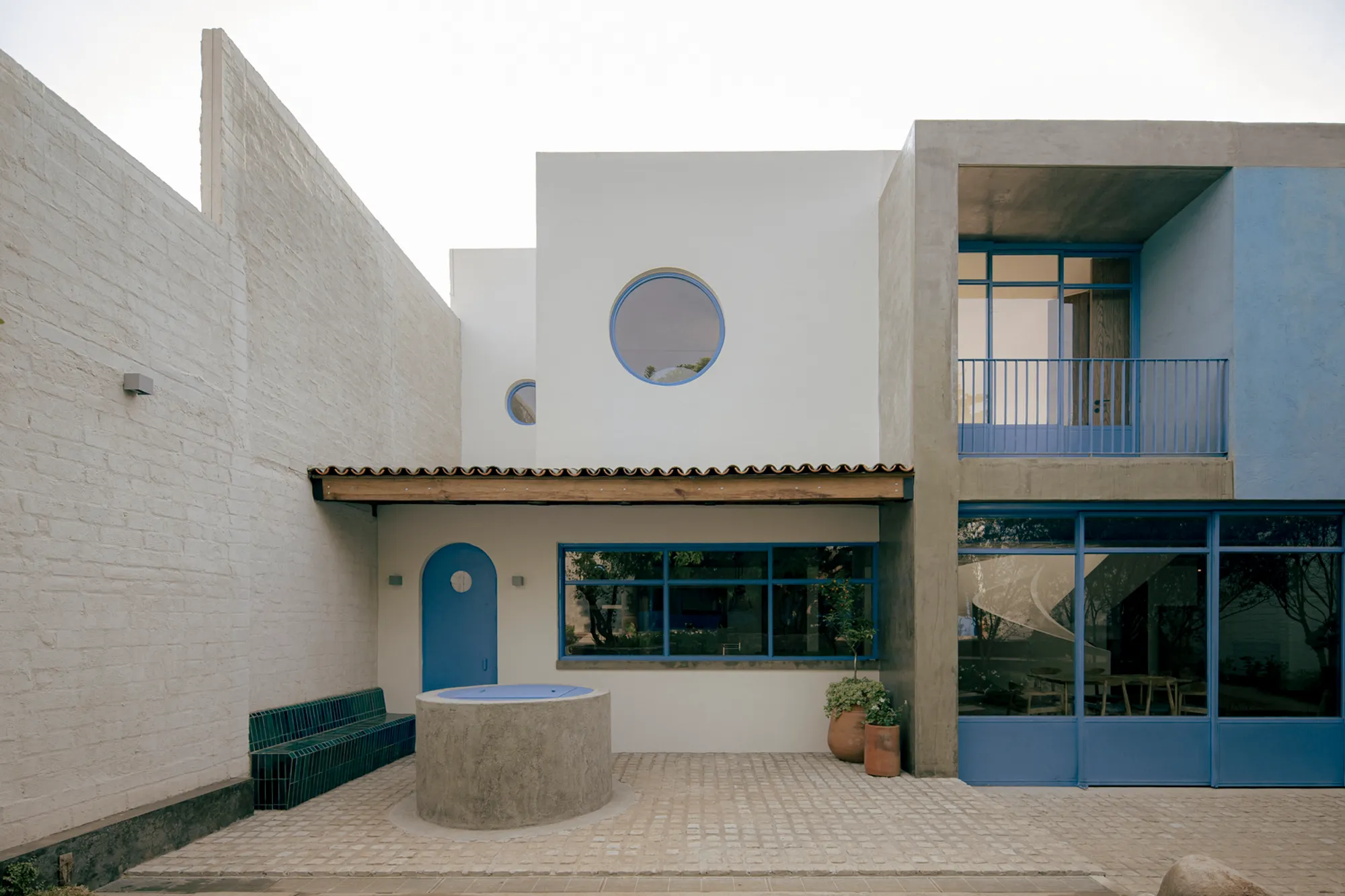 Traditional Mexican Architecture: A Modern Interpretation in San Ignacio House