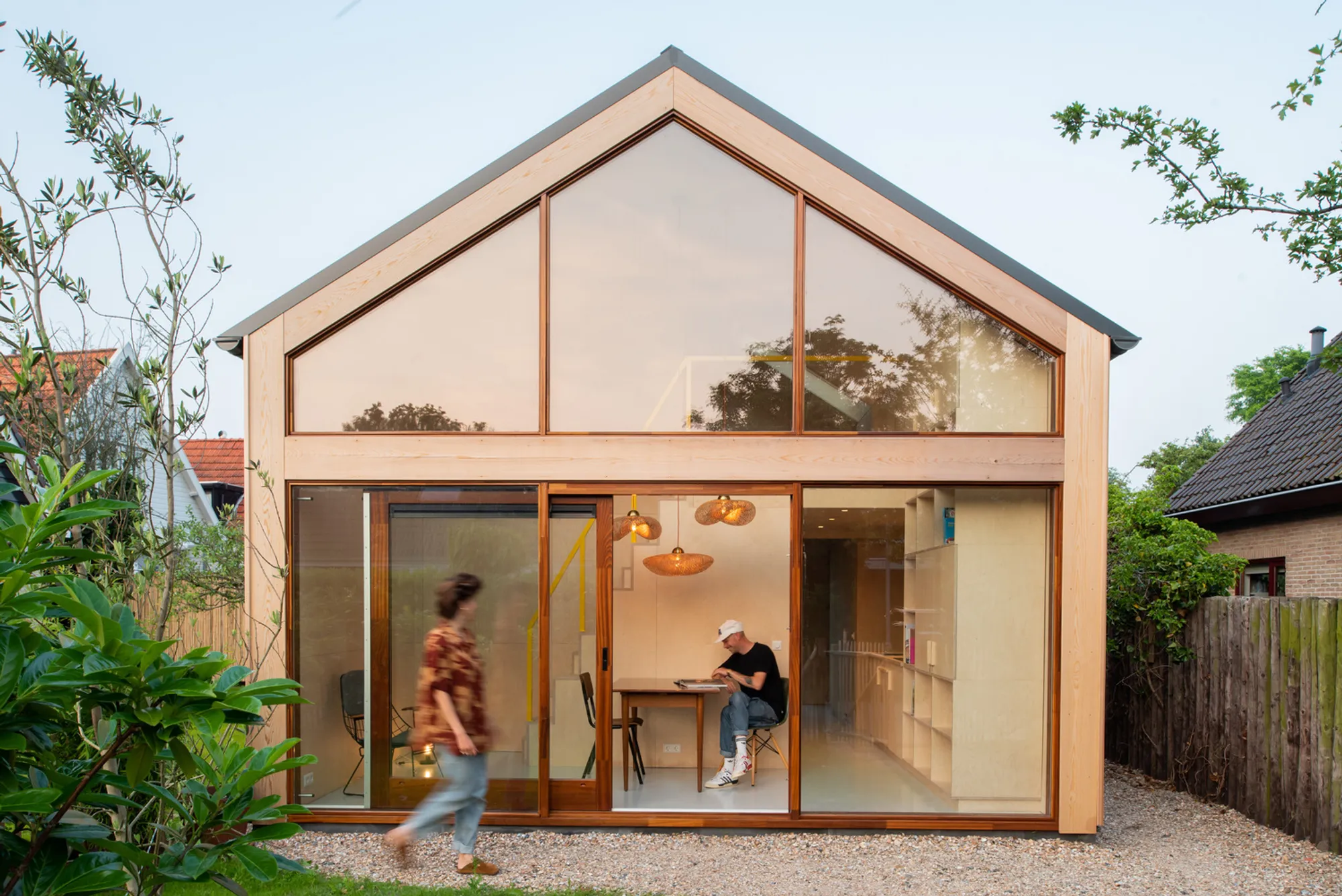 Unveiling the Charm of Garden Studio Design: A Case Study by Studio Abacaxi