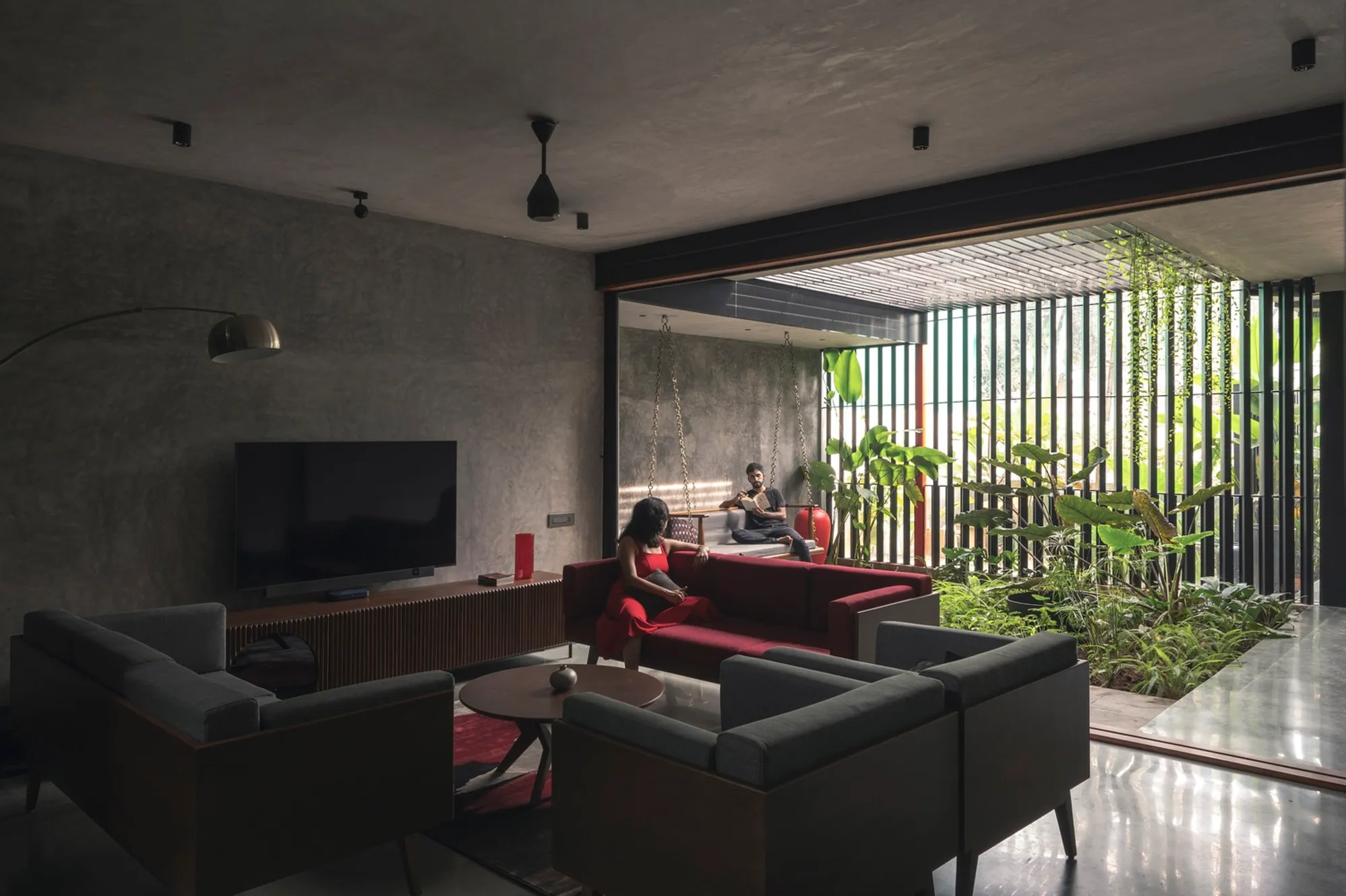 Explore the Essence of Contemporary Kerala House Design: Hassan House by Monsoon Projects
