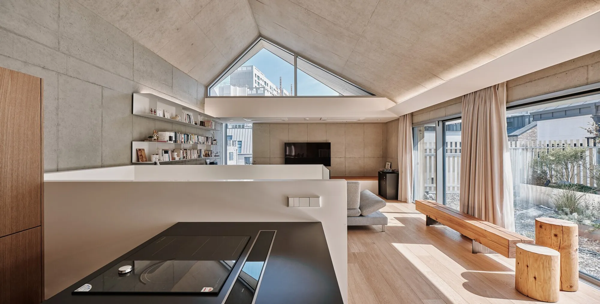 Multi-unit House in Godeung-dong: A New Paradigm in Urban Living