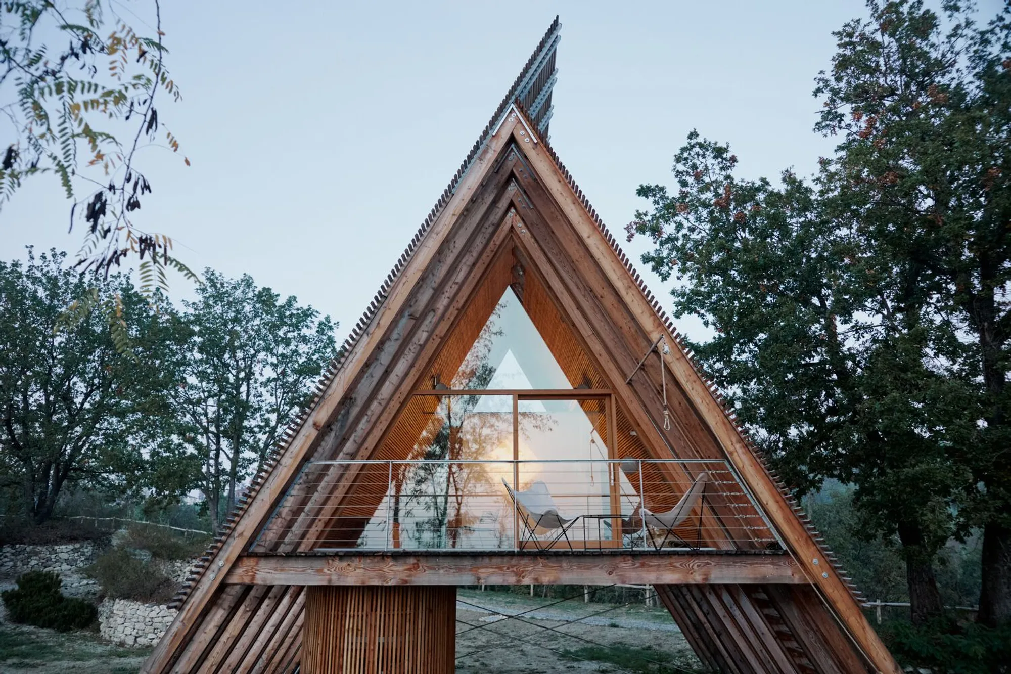 LILELO: Blending Eco-Hotel Luxury with Nature's Embrace