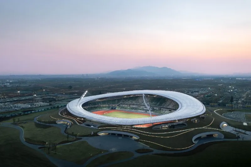Quzhou Stadium, photography by CreatAR Images 