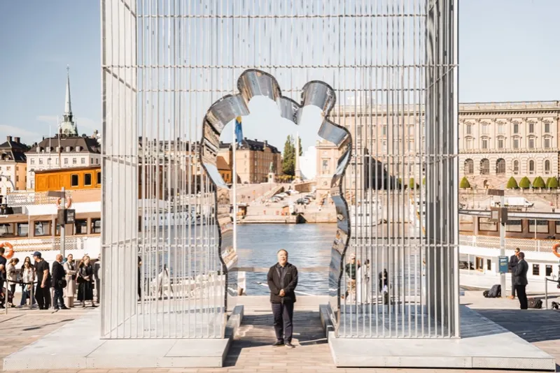 Arch by Ai Weiwei, ©Jean Lapin 