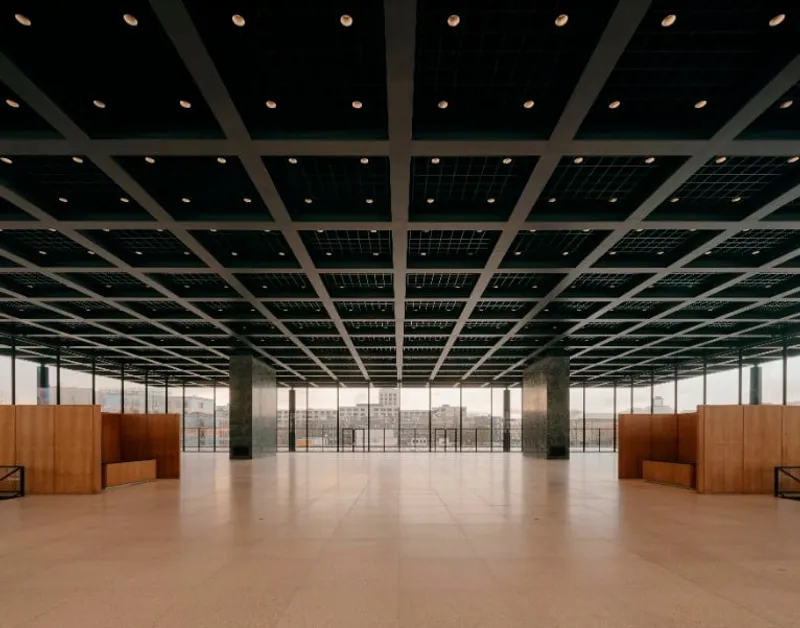Exhibition hall © Simon Menges