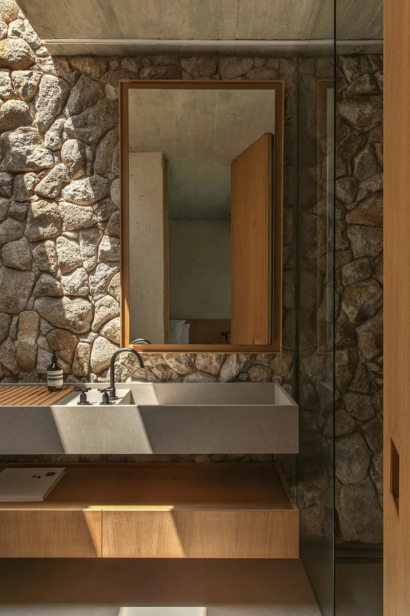 bathroom © mf+arquitetos
