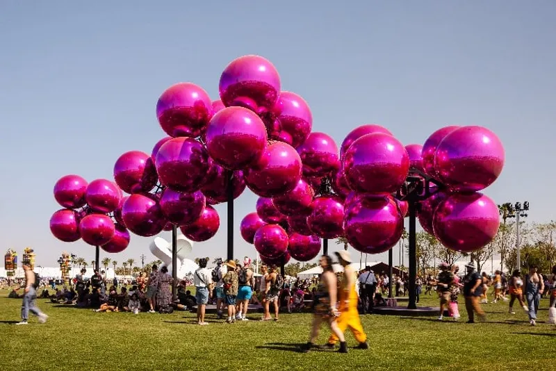 Coachella Valley Music and Arts Festival 2023 installation view of Vincent Leroy, Molecular Cloud, photo by Lance Gerber, courtesy Coachella