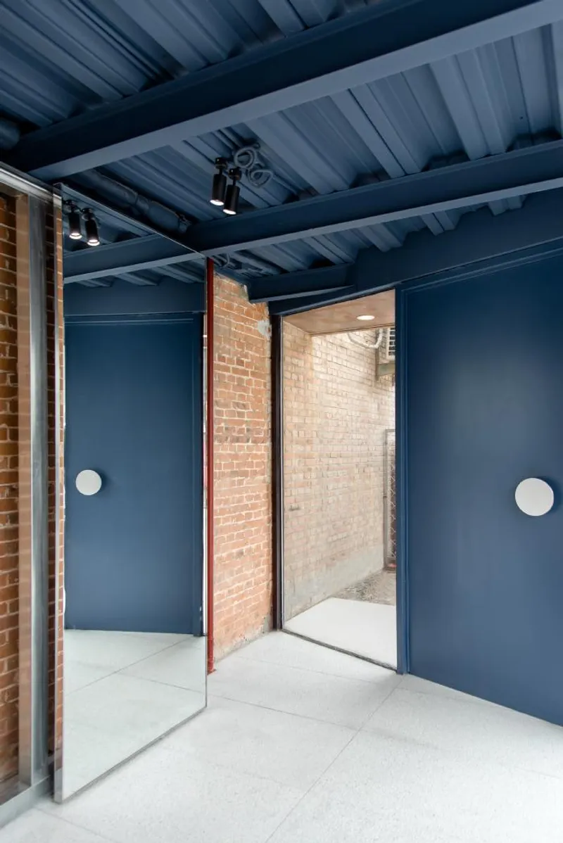 @15 STUDIO