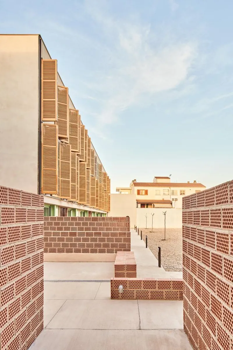 @ALVENTOSA MORELL ARQUITECTES