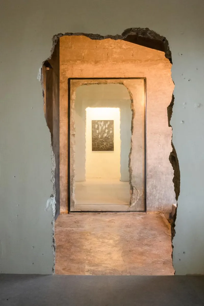 @TCA (THE CONCRETE ABSTRACT)