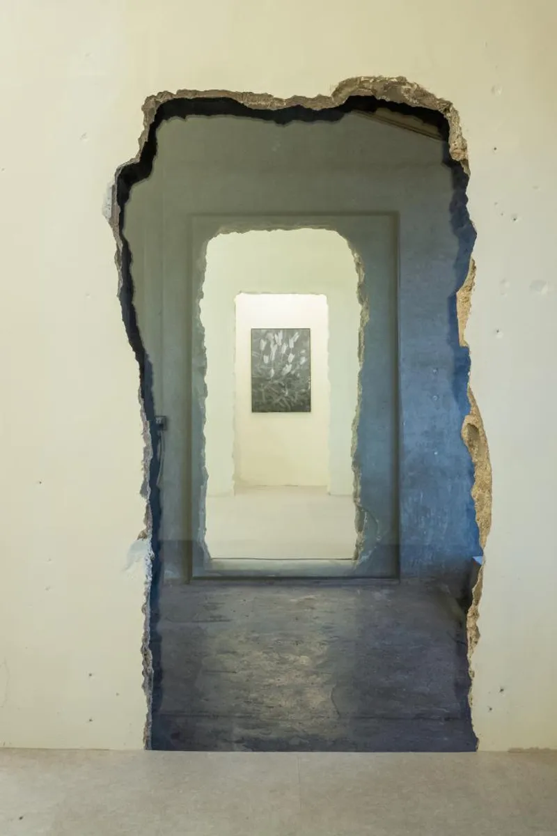 @TCA (THE CONCRETE ABSTRACT)