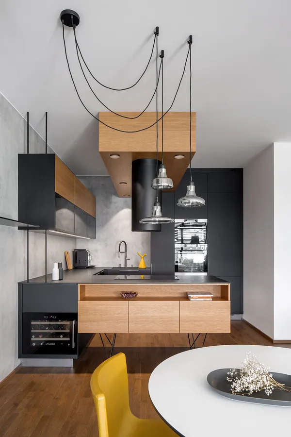 Black kitchen 