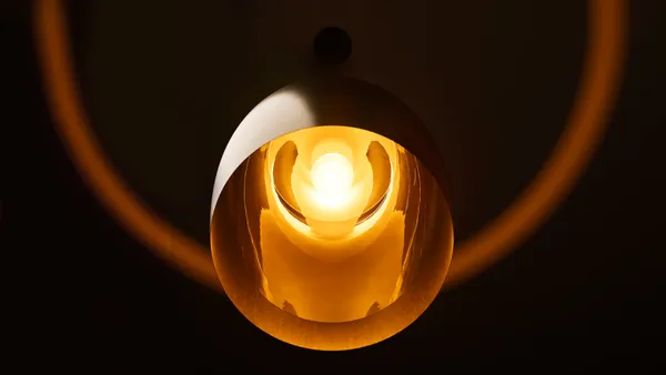 Curve based lamp