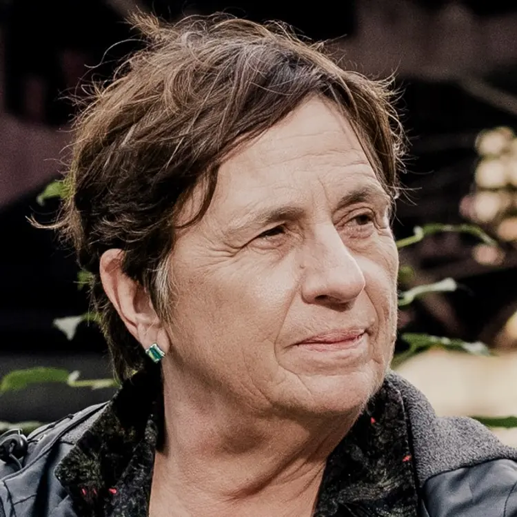 Carol Ross Barney