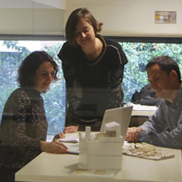 MiguelHernández, Esther López, Jule Potter